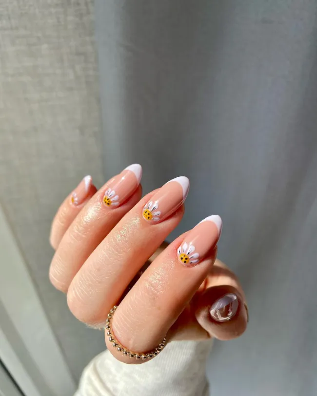 Glossy Pink Daisy Tips